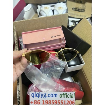 qiqiyg.com Whatsapp:+8619859551206 Betrodd leverantör Q748 2026 REA Modegrossist av högsta kvalitet: Handväskor, kläder och skor till bästa pris