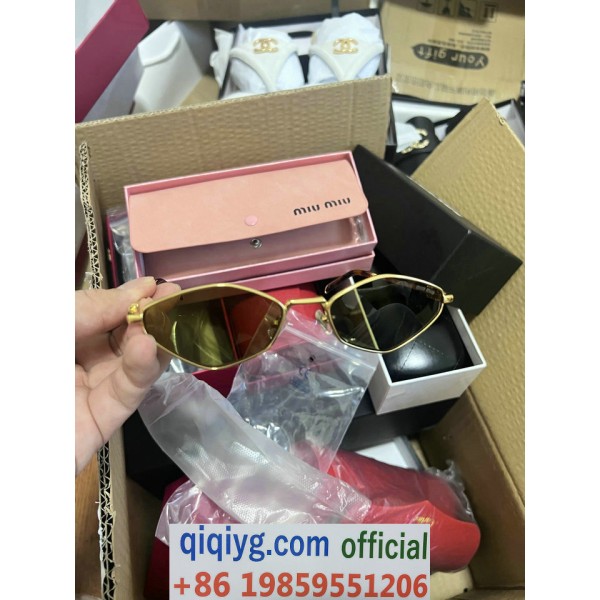 qiqiyg.com Whatsapp:+8619859551206 Betrodd leverantör Q748 2026 REA Modegrossist av högsta kvalitet: Handväskor, kläder och skor till bästa pris