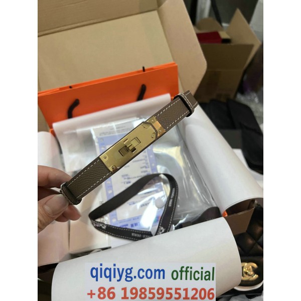 qiqiyg.com Whatsapp:+8619859551206 Betrodd leverantör Q785 2026 REA Modegrossist av högsta kvalitet: Handväskor, kläder och skor till bästa pris