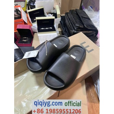 qiqiyg.com Whatsapp:+8619859551206 Betrodd leverantör Q791 2026 REA Modegrossist av högsta kvalitet: Handväskor, kläder och skor till bästa pris