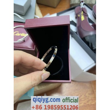 qiqiyg.com Whatsapp:+8619859551206 Betrodd leverantör Q801 2026 REA Modegrossist av högsta kvalitet: Handväskor, kläder och skor till bästa pris