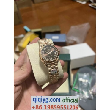 qiqiyg.com Whatsapp:+8619859551206 Betrodd leverantör Q805 2026 REA Modegrossist av högsta kvalitet: Handväskor, kläder och skor till bästa pris